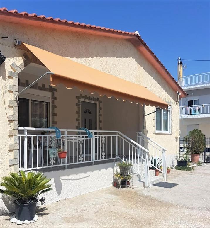 Sia Beach House Неа-Карвали Экстерьер фото