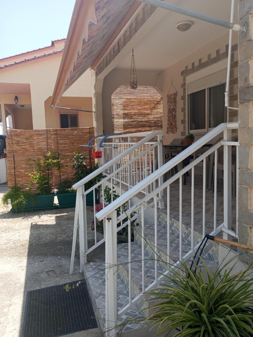 Sia Beach House Неа-Карвали Экстерьер фото